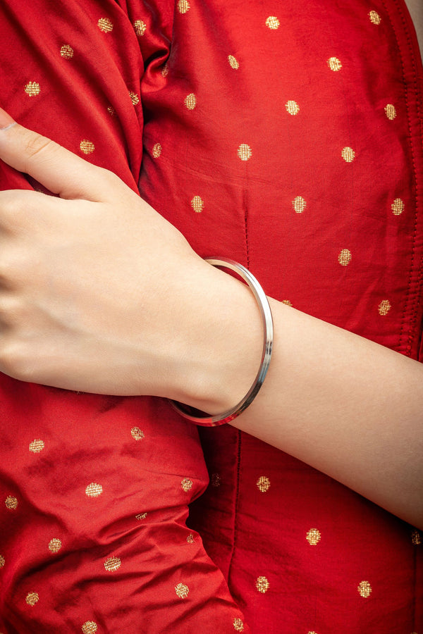 Stainless Steel Ladies & Kids Kada (with Edges) 0.1″ thickness by Punjabi Swagg